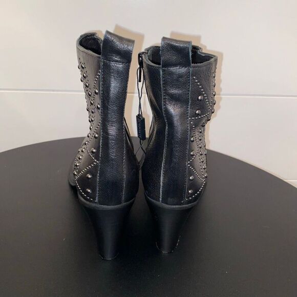 Emanuele Crasto Booties Sz 8 Black Leather Studded Pointed Toe Block Heel Ankle - Picture 4 of 9